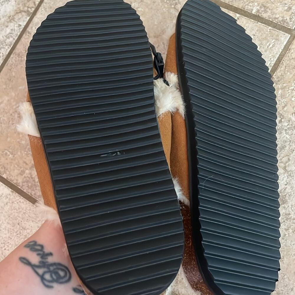 ZARA Faux Fur Lined Leather Slide Sandals - Picture 8 of 16